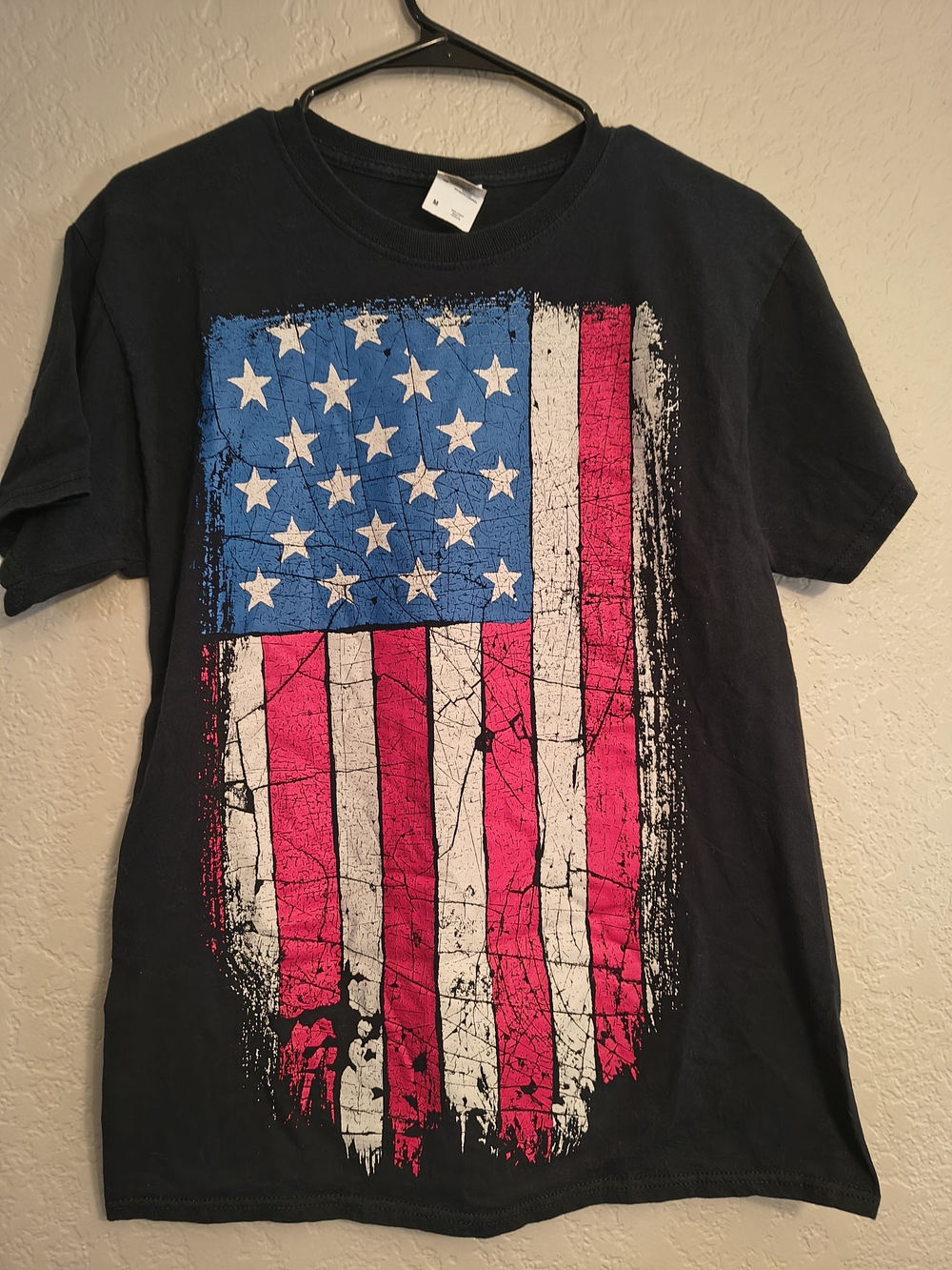 100% Cotton M Fruit of the Loom Black T-Shirt Worn American Flag 4th Of July